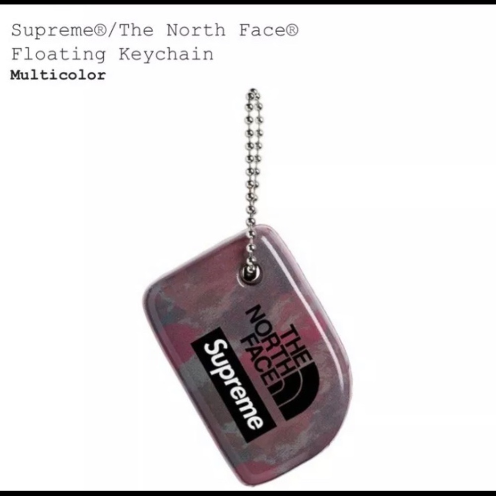 SUPREME TNF KEYCHAIN